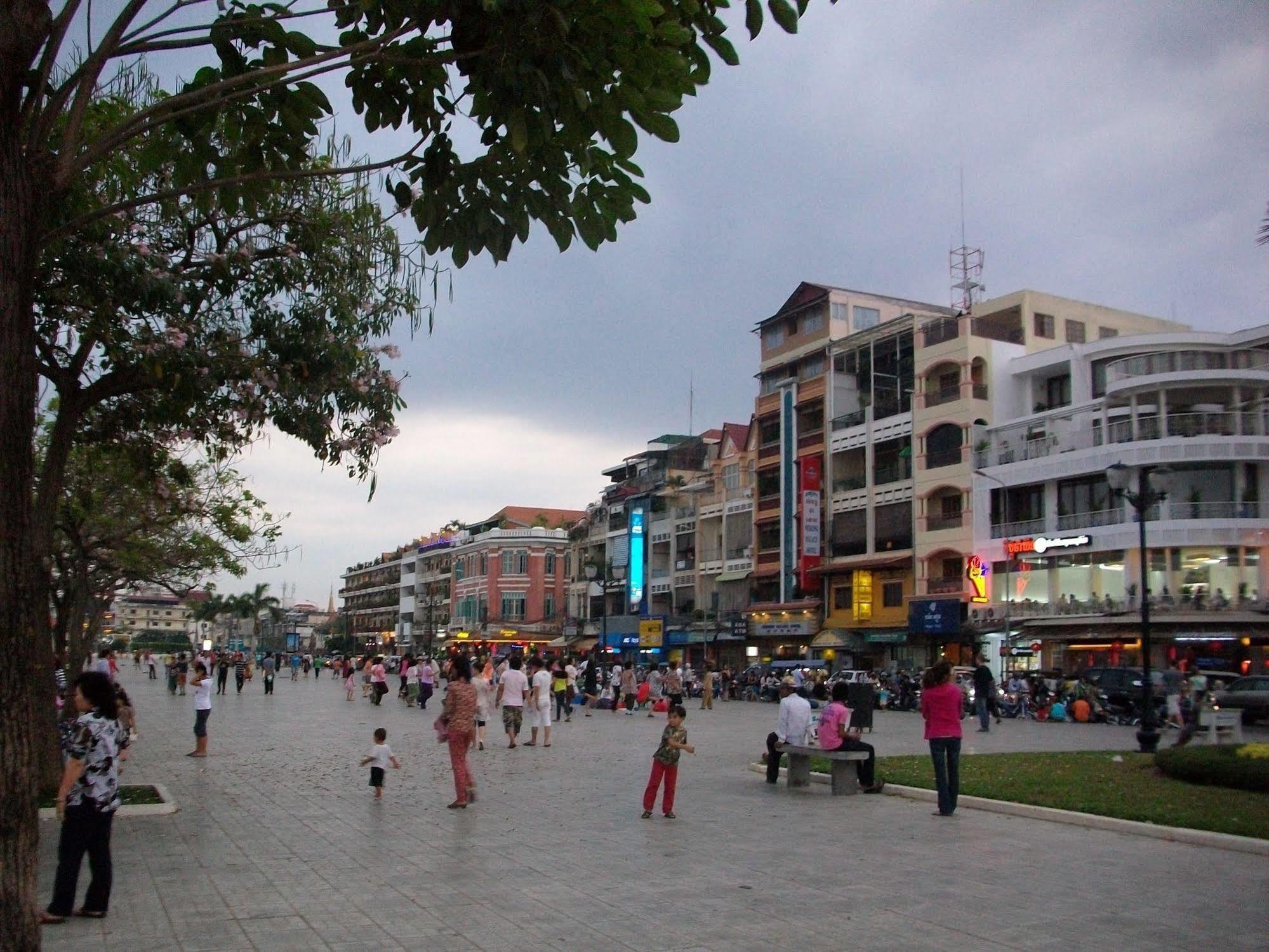 Riverside Backpackers Phnompenh Exteriér fotografie